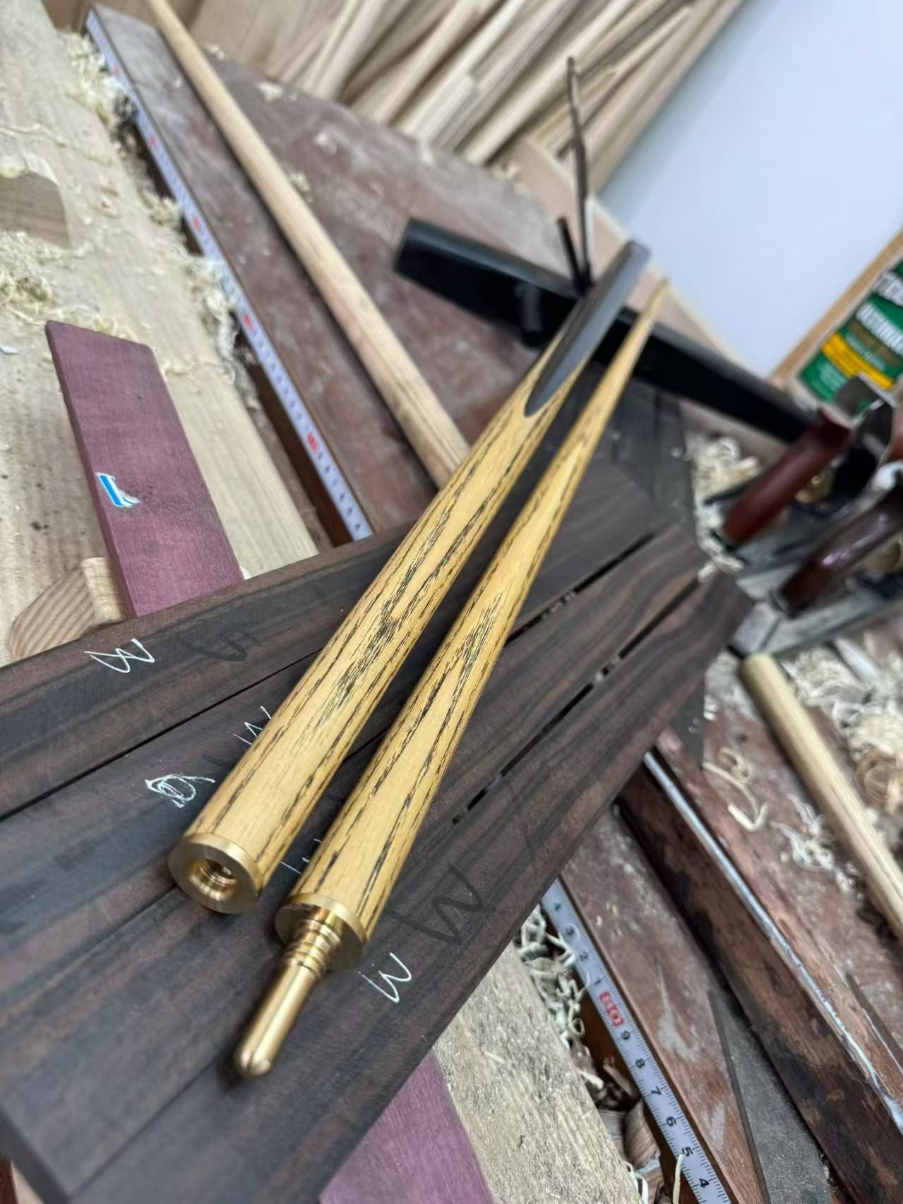 Handcrafted custom snooker cue