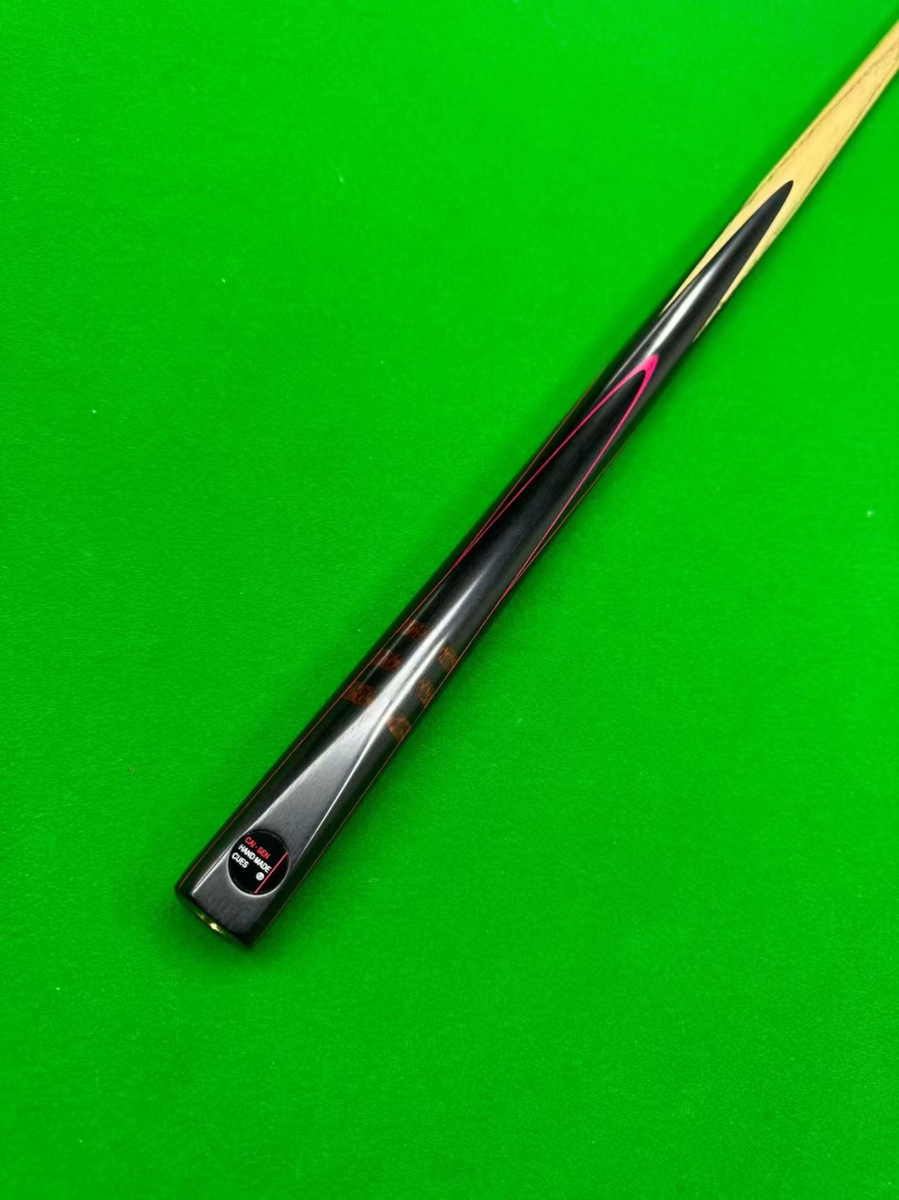 Handcrafted custom snooker cue