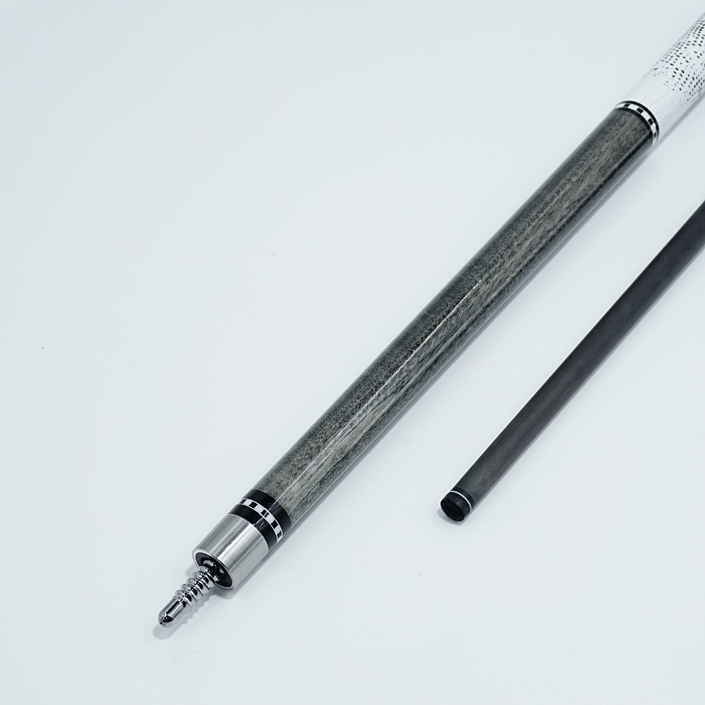 BIZU MOON SPEED 58" Carbon Fiber Pool Cue-Lizard skin texture